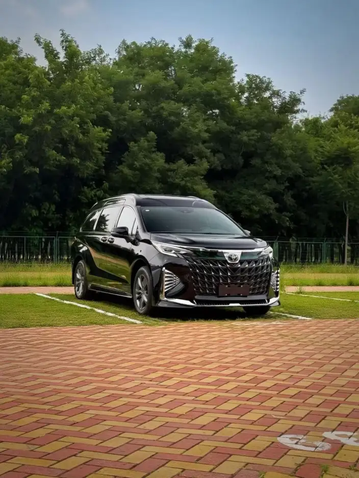 KING LONG Jinlong Toyota Sienna 2026 Model High top Edition – фото 3