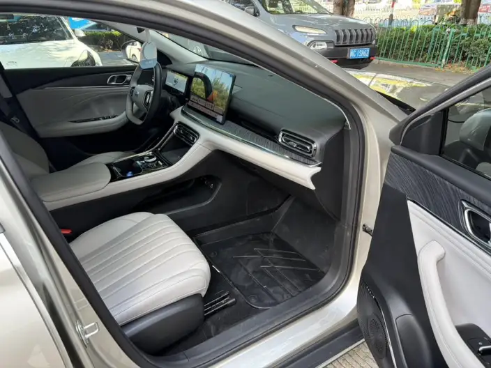 Geely Star Edition 6 2026 Model EM 125km Tiggo + Edition – фото 7