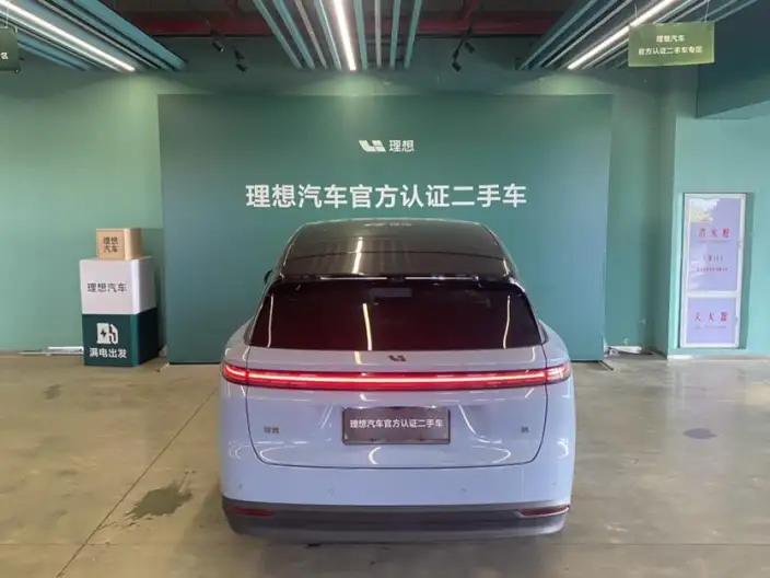 Li Auto i8 2025 Model Standard Edition – фото 3