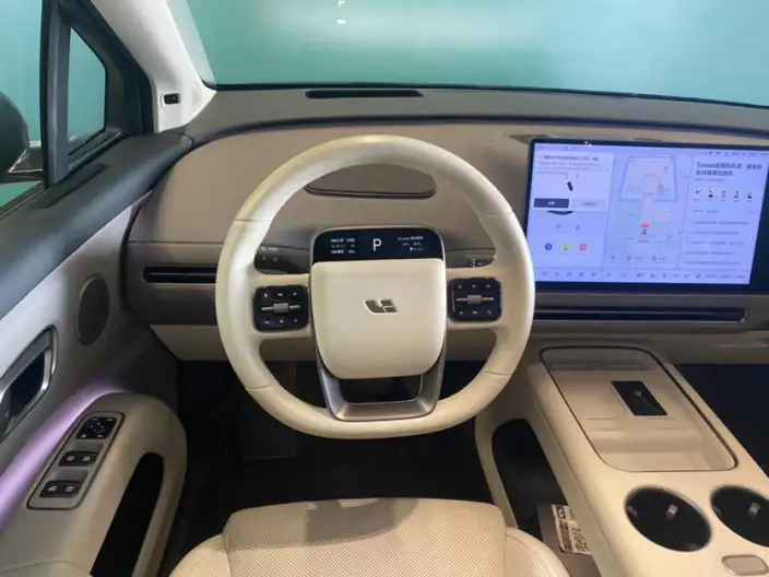 Li Auto i8 2025 Model Standard Edition – фото 6