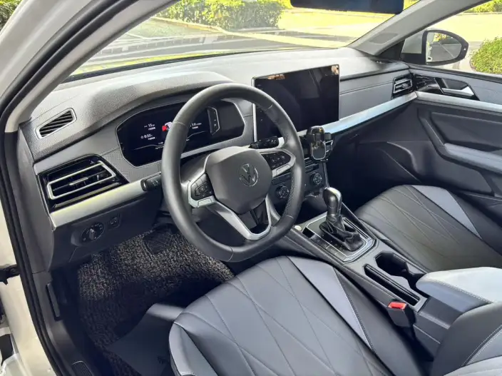 Volkswagen Lavida 2024 Model 1.5L Automatic Starry Sky Five Million Edition – фото 10
