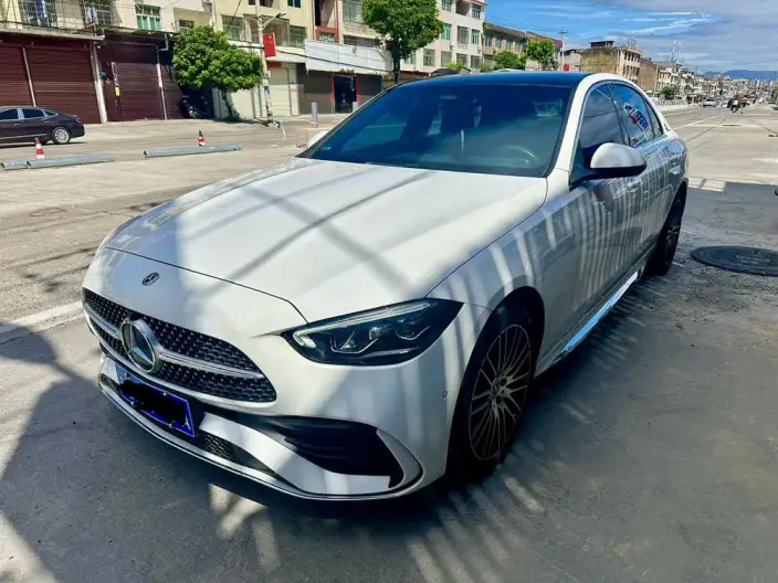 Mercedes-Benz C-Class 2023 Model C 260 L Sports Edition – фото 1