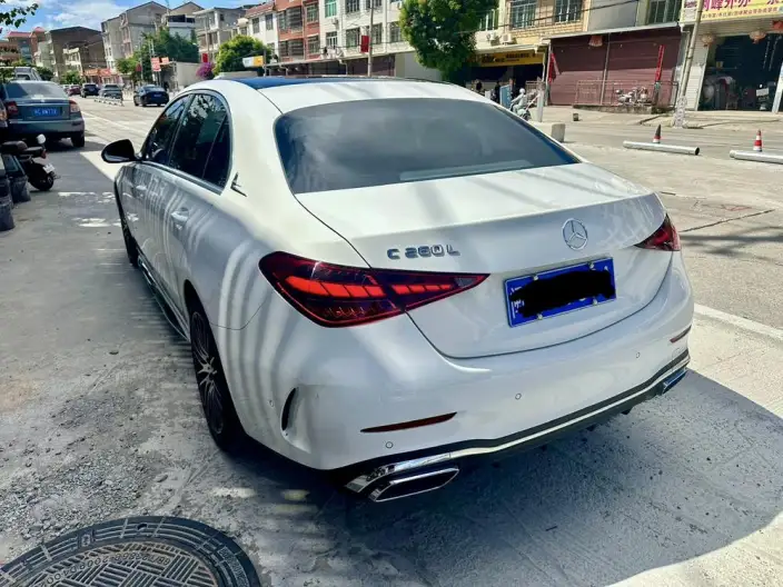 Mercedes-Benz C-Class 2023 Model C 260 L Sports Edition – фото 4