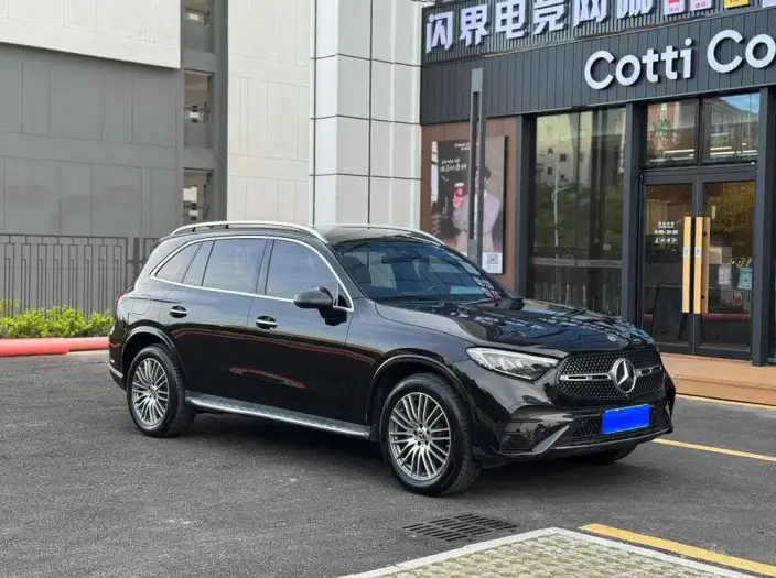 Mercedes-Benz GLC 2023 Model GLC 300 L 4MATIC Dynamic Model 5 seat – фото 3