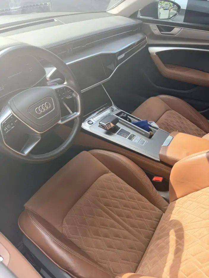 Audi A7 L 2024 Model 45 TFSI quattro Luxury Model – фото 7