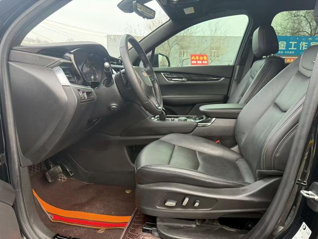 Cadillac XT6 2022 2.0T 7-Seater 4WD Luxury – фото 4