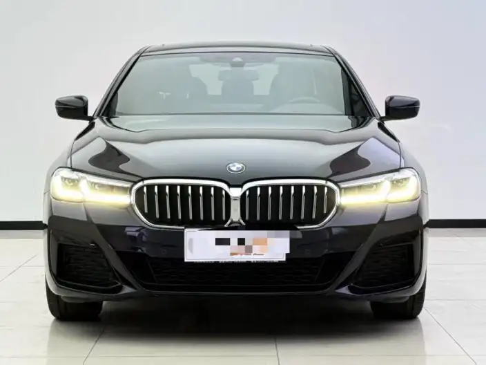 BMW 5 Series 2022 Model Facelift 530Li Leading Model M Sports Set – фото 2