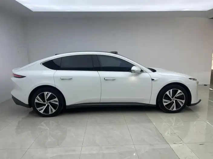 NIO ET5 2022 Model 75kWh – фото 8