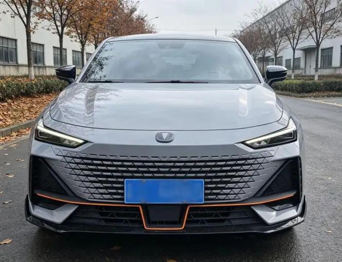Changan UNI-V 2022 Model 1.5T Sports Edition – фото 2