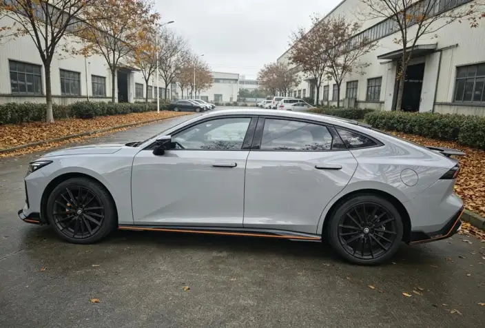Changan UNI-V 2022 Model 1.5T Sports Edition – фото 4