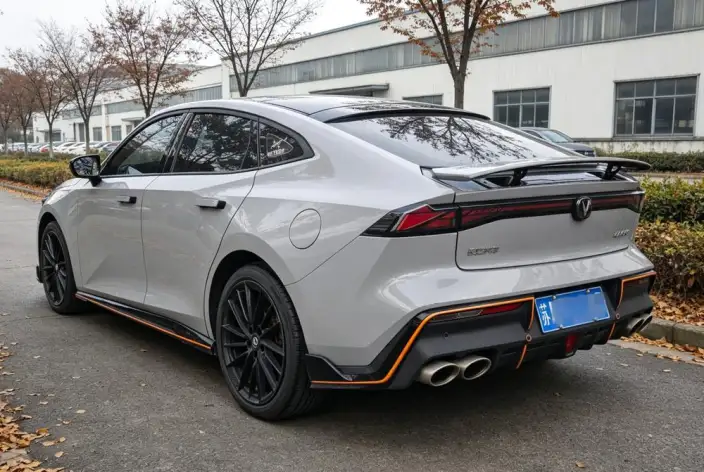 Changan UNI-V 2022 Model 1.5T Sports Edition – фото 5