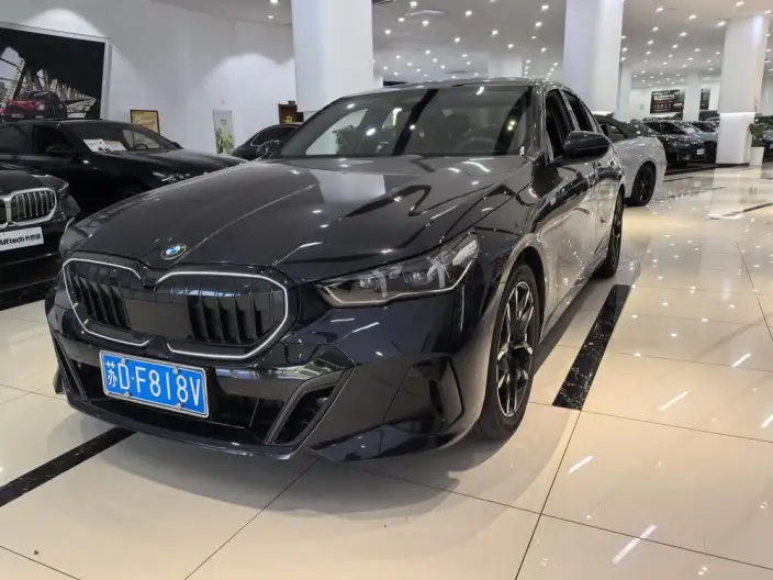 BMW 5 Series Imported 2024 Model 525i M Sports Set – фото 1