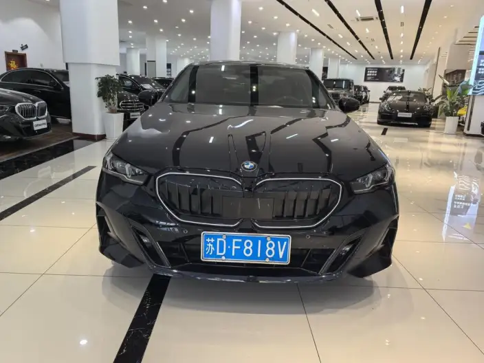 BMW 5 Series Imported 2024 Model 525i M Sports Set – фото 2