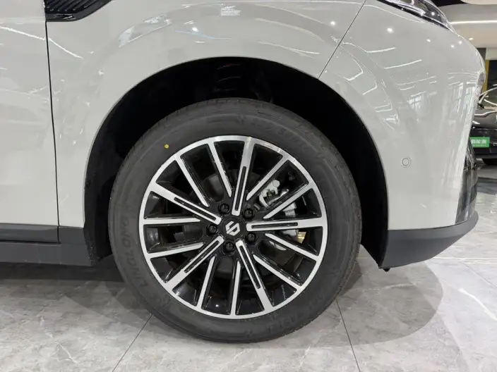 Leapmotor B10 2025 Model 510 Yuexiang Edition – фото 7
