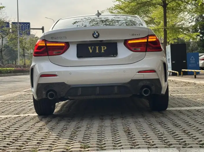 BMW 1 Series 2021 Model 120i M Sports Night Edition – фото 5