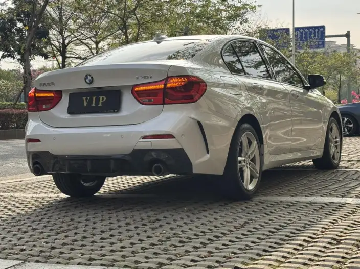 BMW 1 Series 2021 Model 120i M Sports Night Edition – фото 6