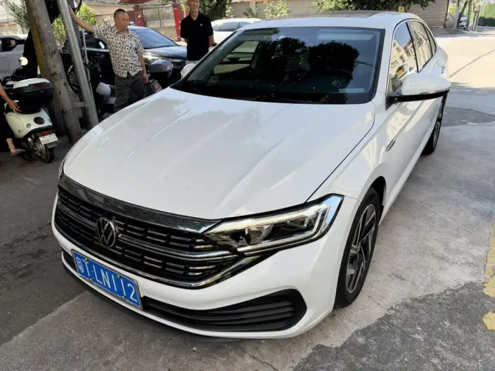 Volkswagen Sagitar 2025 Model 300TSI DSG Beyond Edition – фото 1