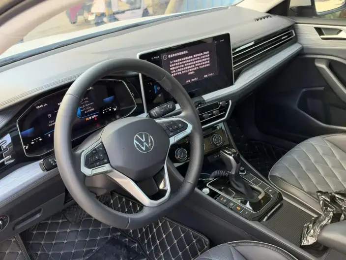 Volkswagen Sagitar 2025 Model 300TSI DSG Beyond Edition – фото 7