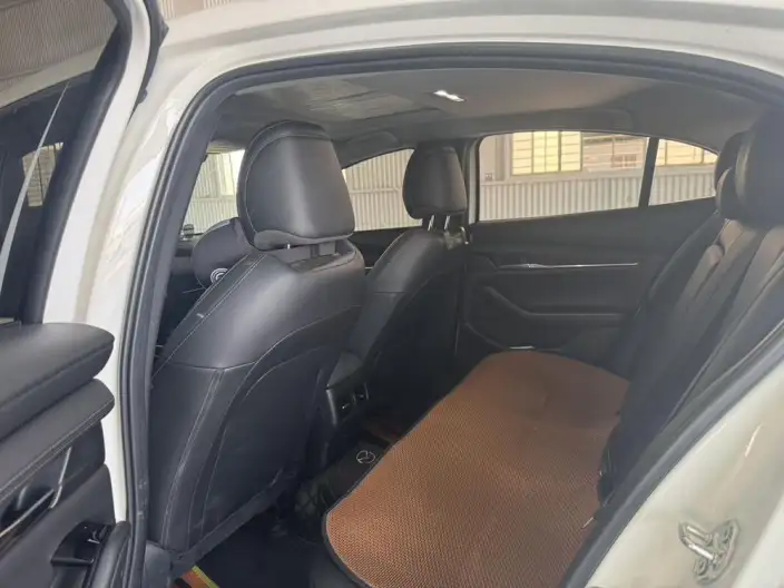 Mazda3 Axela 2023 Model 2.0L Automatic Zhi Shine Edition – фото 9
