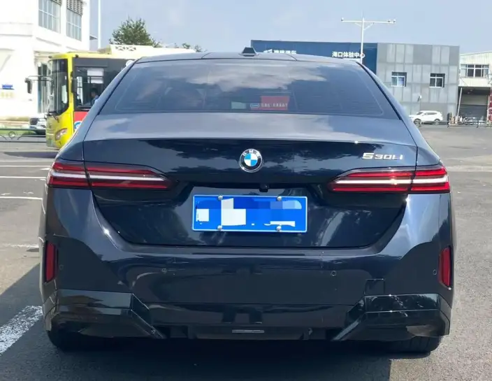 BMW 5 Series 2025 Model Facelift 530Li Exclusive Model M Sports Set – фото 5