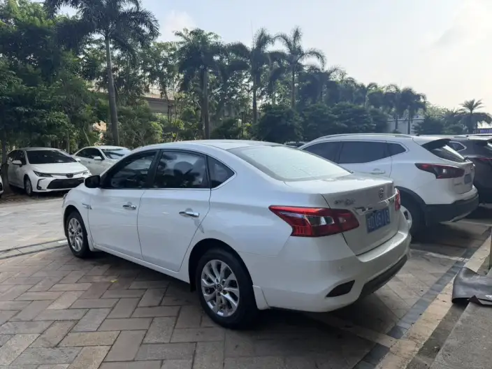 Nissan Sylphy 2022 Model Classic 1.6 XE CVT Comfort Edition
