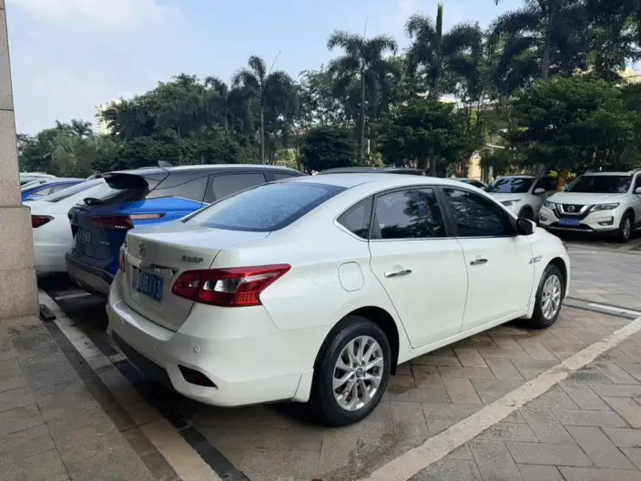 Nissan Sylphy 2022 Model Classic 1.6 XE CVT Comfort Edition – фото 6