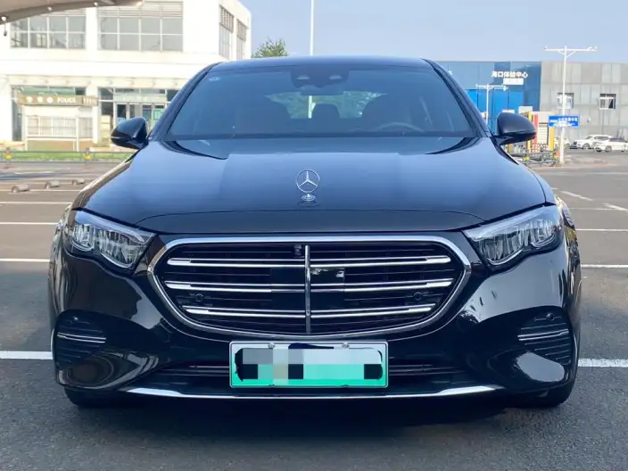 Mercedes-Benz E-Class PHEV 2024 Model E 350 e L sedan