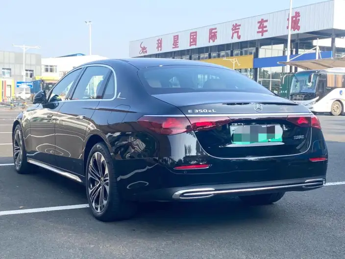 Mercedes-Benz E-Class PHEV 2024 Model E 350 e L sedan