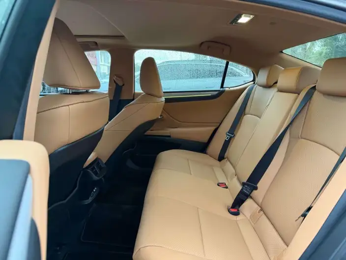 Lexus ES 2025 Model 300h Premium – фото 10