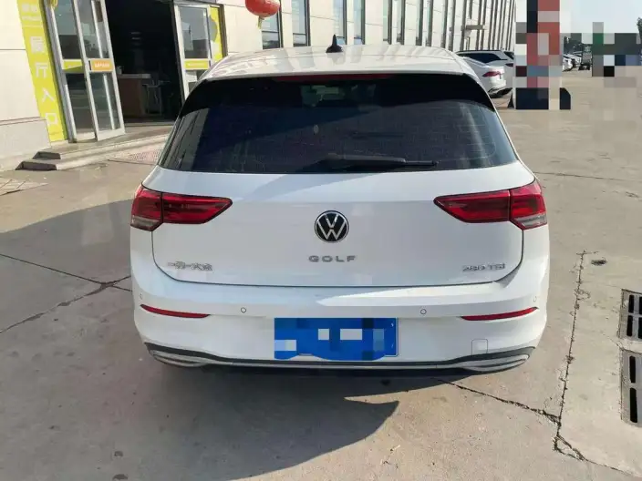 Volkswagen Golf 2023 Model 280TSI DSG R-Line 20th Anniversary Memorial – фото 3