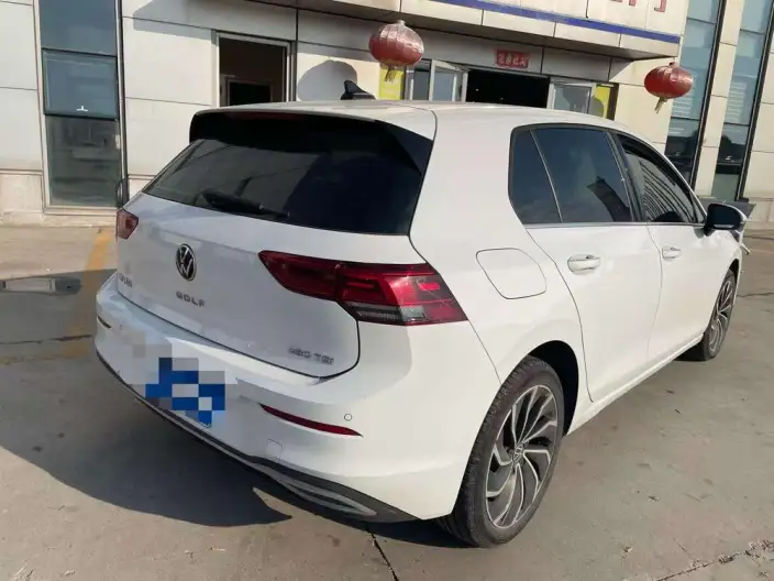 Volkswagen Golf 2023 Model 280TSI DSG R-Line 20th Anniversary Memorial – фото 4