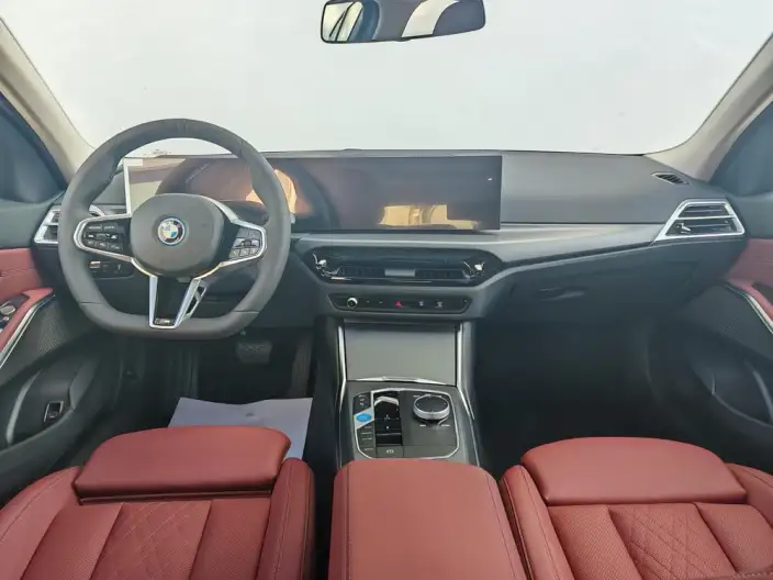 BMW i3 2026 Model Facelift eDrive35L – фото 10