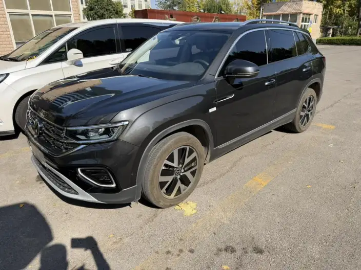 Volkswagen Tayron 2023 Model 280TSI 2WD Luxury Plus Advanced version – фото 1