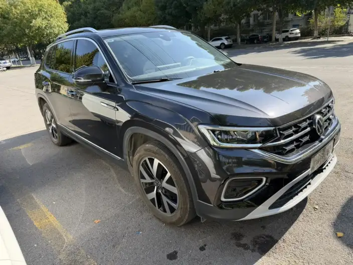 Volkswagen Tayron 2023 Model 280TSI 2WD Luxury Plus Advanced version – фото 3