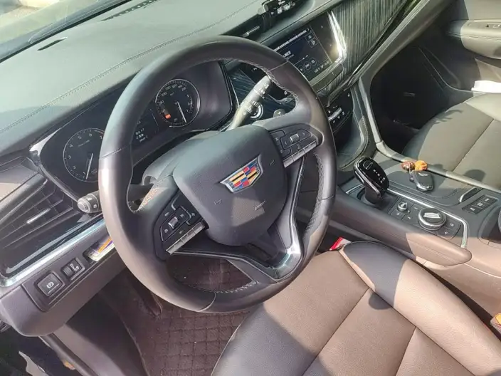 Cadillac XT6 2022 Model 2.0T VI seat 2WD Luxury Model – фото 7