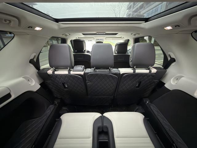 Land Rover Discovery 2021 360PS R-Dynamic SE – фото 12