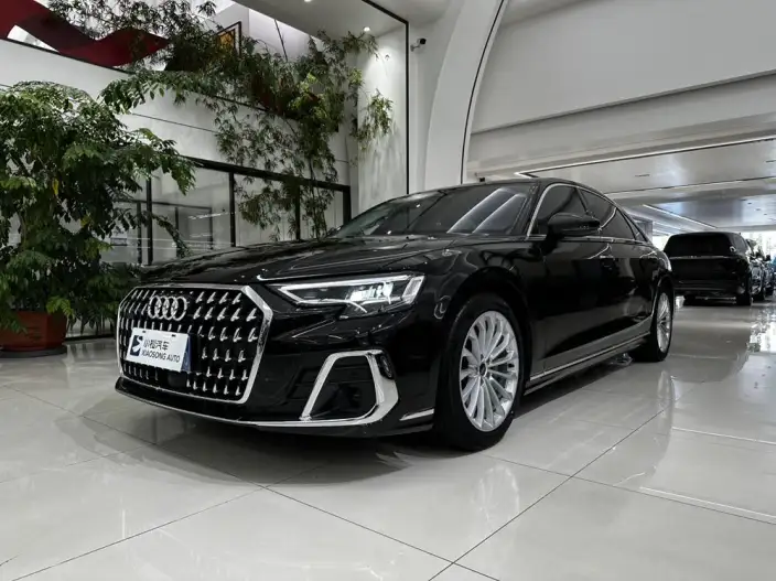 Audi A8 2023 Model A8L 45 TFSI quattro Luxury Model – фото 1