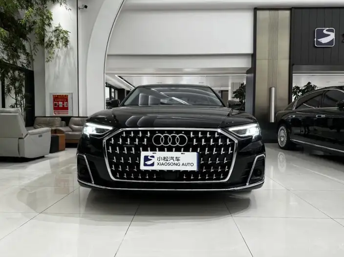 Audi A8 2023 Model A8L 45 TFSI quattro Luxury Model – фото 2