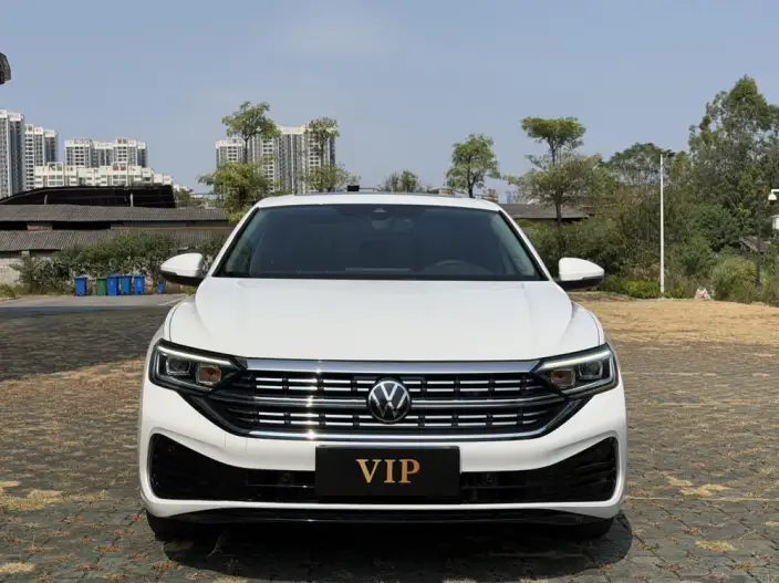 Volkswagen Sagitar 2023 Model 300TSI DSG Beyond Edition – фото 2