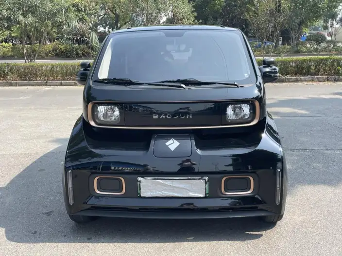 Baojun KiWi EV 2022 Model Designer Light Edition Lithium Iron Phosphate