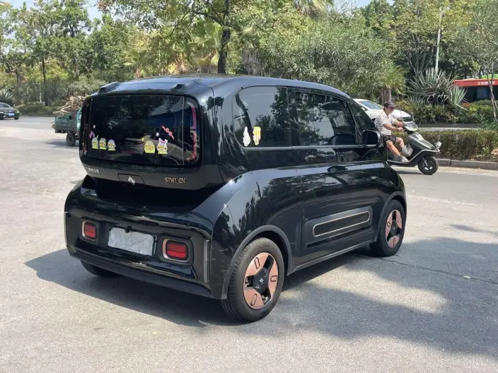 Baojun KiWi EV 2022 Model Designer Light Edition Lithium Iron Phosphate – фото 6