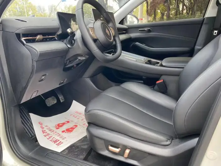Baojun Yunhai EV 2024 Model 600km EV Edition – фото 8