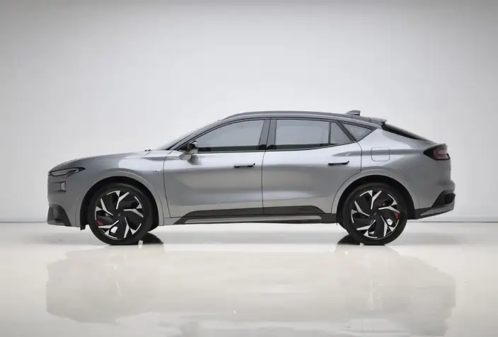 Ford Mondeo 2025 Model 2.0T E- Hybrid Sports Edition ST-Line – фото 4