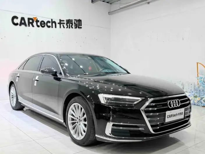 Audi A8 2022 Model A8L 50 TFSI quattro Comfort Model Collector Edition Edition – фото 3