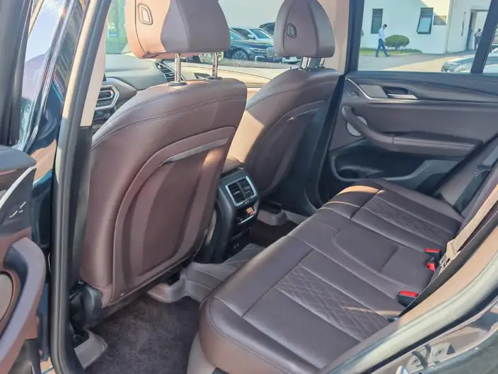 BMW X3 2023 Model xDrive30i Leading Model M Night Set – фото 10