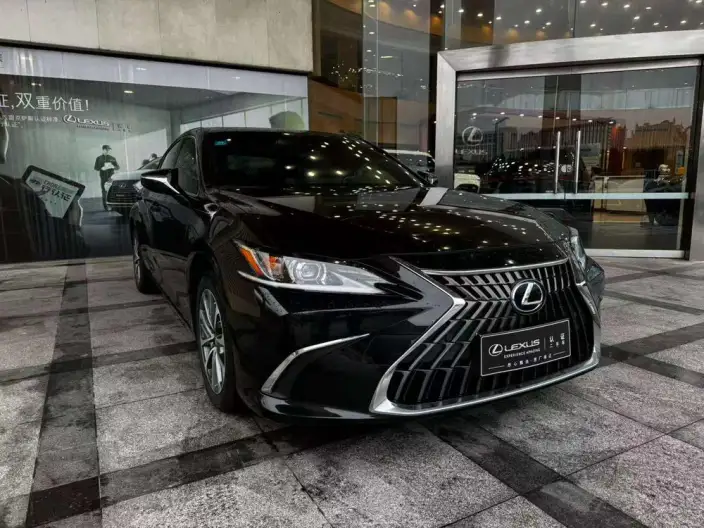 Lexus ES 2022 Model 200 Superior Edition – фото 3