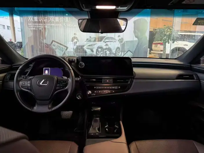 Lexus ES 2022 Model 200 Superior Edition – фото 7