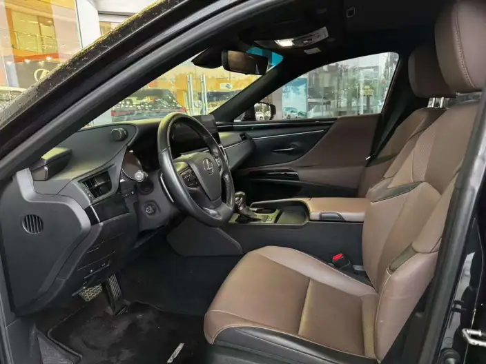 Lexus ES 2022 Model 200 Superior Edition – фото 9