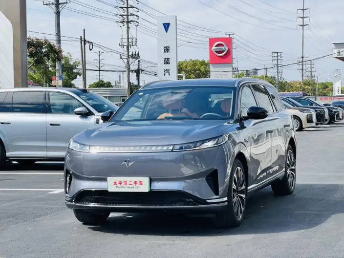 eπ 008 2026 Model EV Family Edition 6 seat