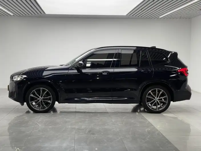 BMW X3 2023 Model xDrive30i Leading Model M Night Set – фото 4